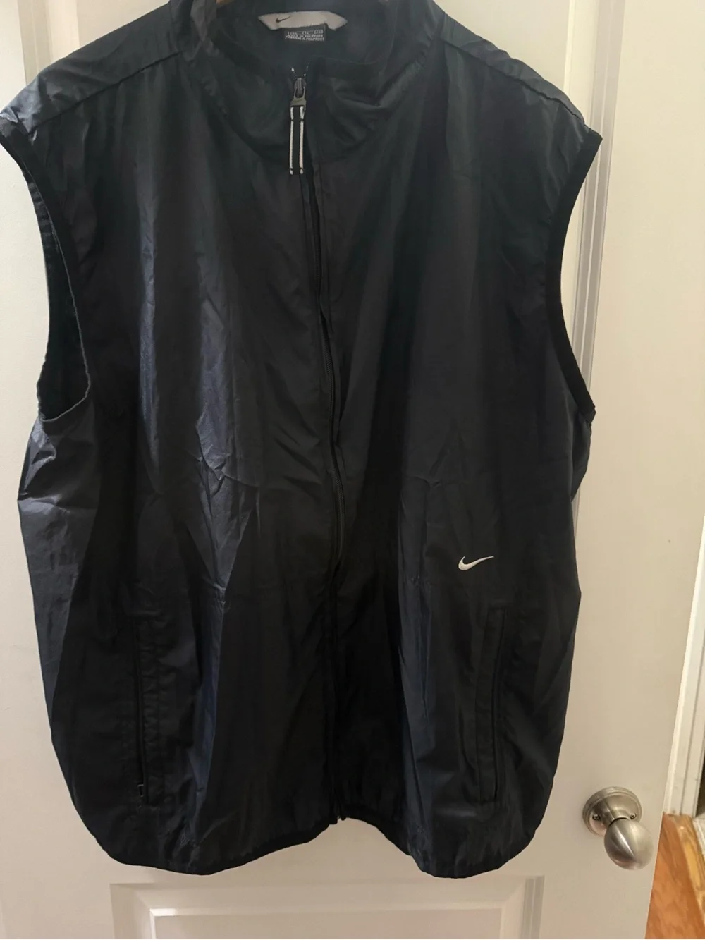 Nike Black Sleeveless Zip Windbreaker Vest